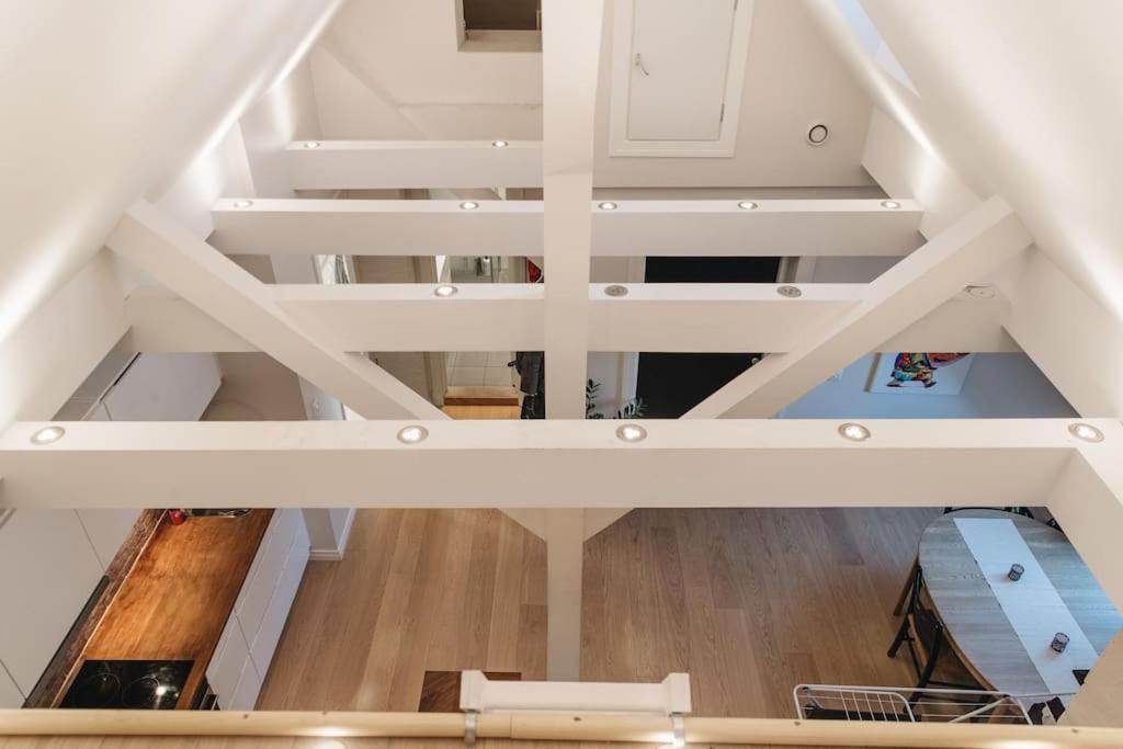 Modern 3-room Floor