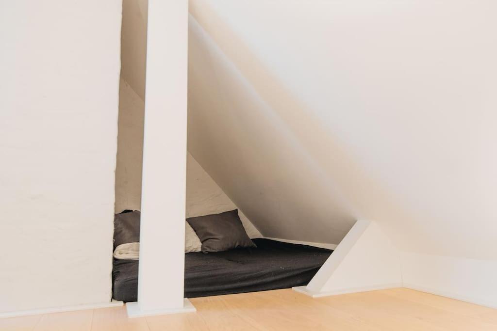 Modern 3-room Floor *
