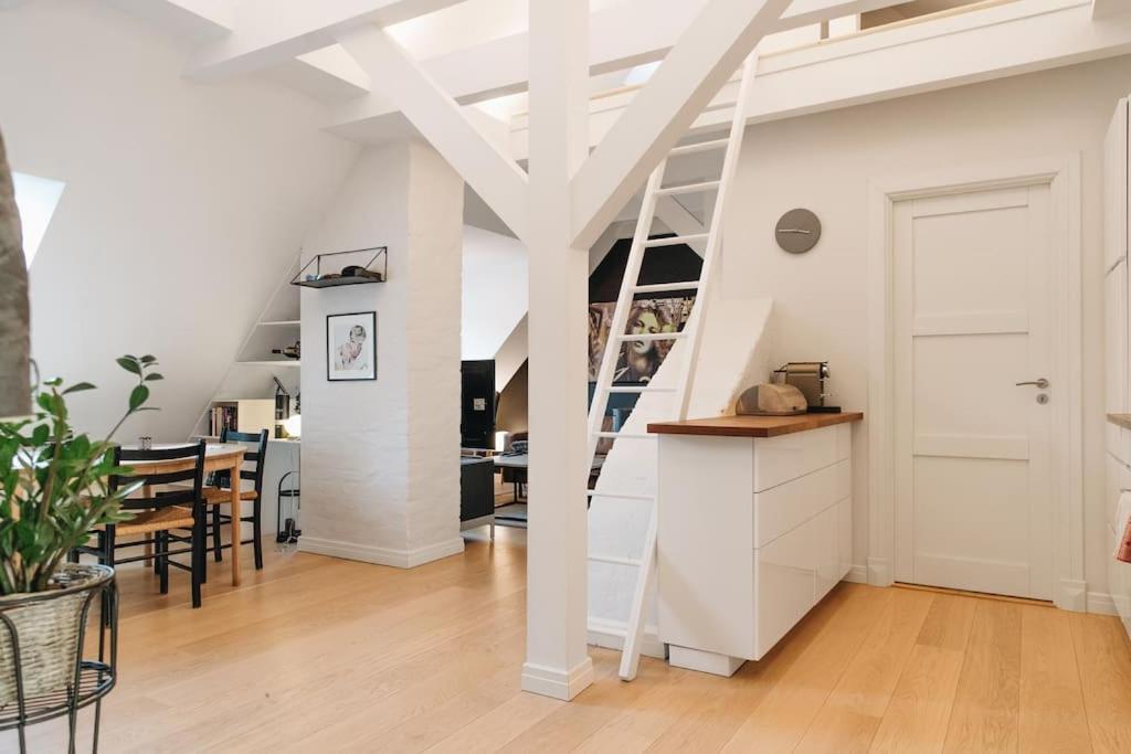 Leilighet Modern 3-room Floor