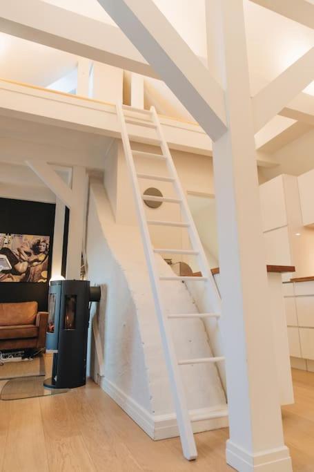 Modern 3-room Floor Apartment